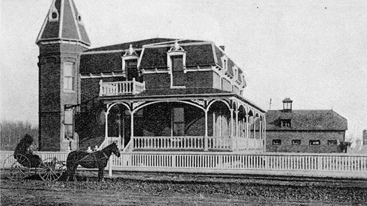 Gariepy Mansion/rosary Hall
