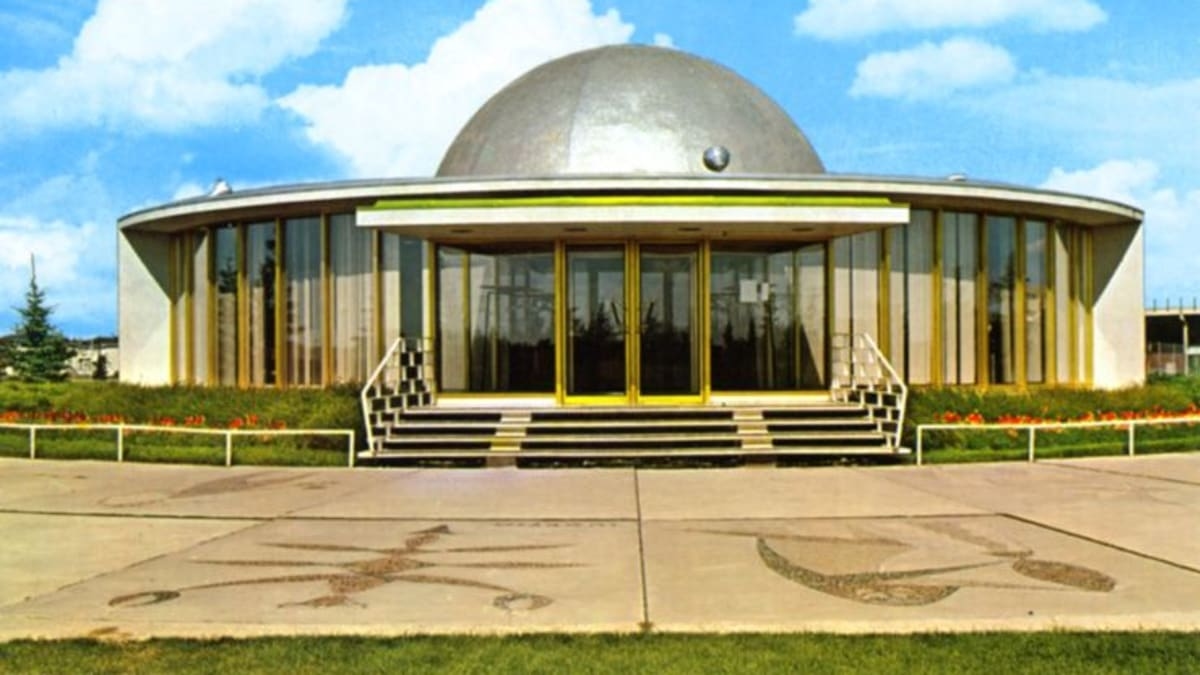 Queen Elizabeth Ii Planetarium