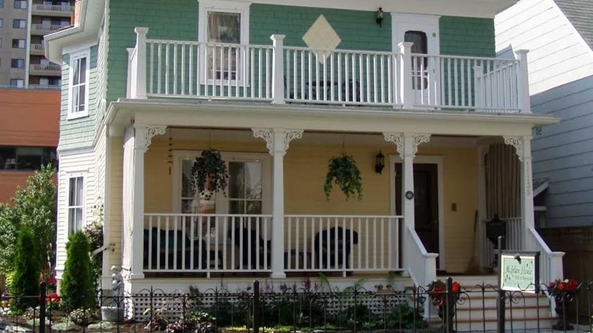 Sarah Mclellan Residence